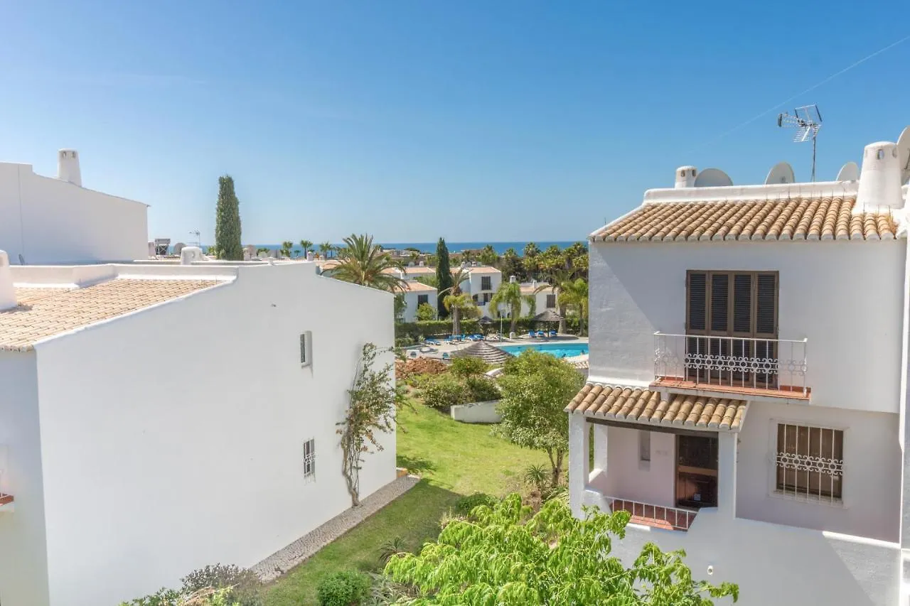 Apartment #053 Fully Equiped With Pool, 350 Mts Beach Albufeira